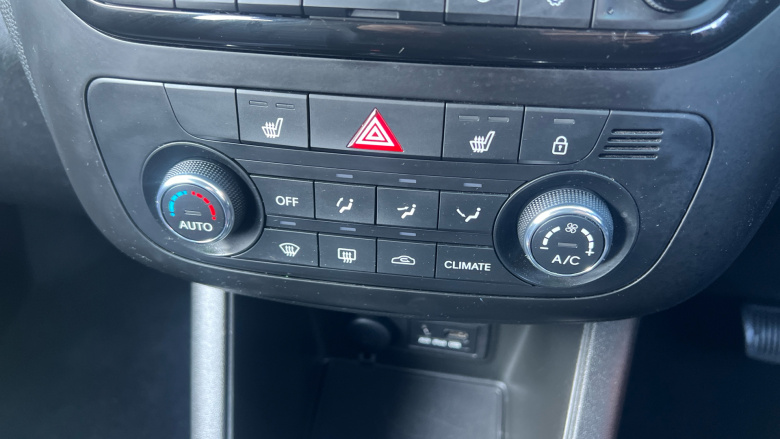 Kia Venga 1.6 3 5dr Auto [6] Petrol Hatchback